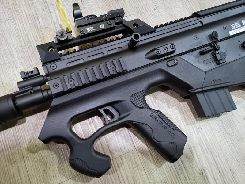 二手寄賣 9成新 SRU SR-P1-L-BK 3D列印套件+WE SCAR-L 瓦斯槍 GBB 1槍1匣 內紅點