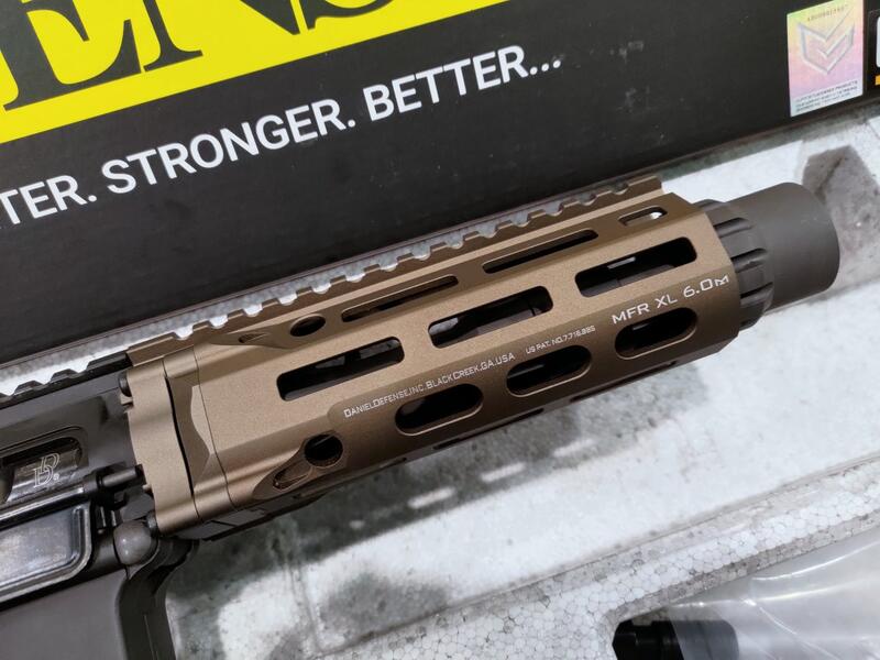 二手寄賣 近全新 GHK DD M4 PDW V3 GBB 瓦斯槍 1槍1匣 換沙色護木.握把