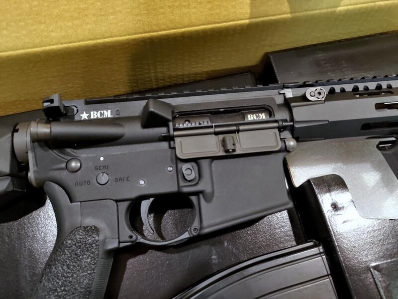 二手寄賣 近全新 VFC BCM MCMR CQB 11.5 GBB 授權刻字 全金屬 瓦斯槍 1槍1匣