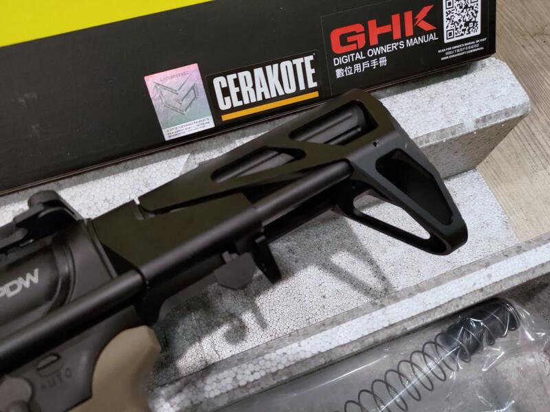 二手寄賣 近全新 GHK DD M4 PDW V3 GBB 瓦斯槍 1槍1匣 換沙色護木.握把